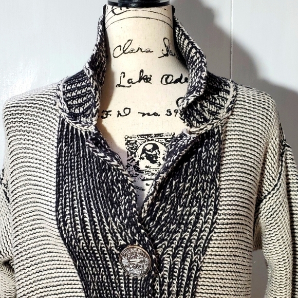 Overland- Cream/Black Heavy Knit Neutral cottage core Cardigan Chunky Boho Sz.M - Picture 2 of 7